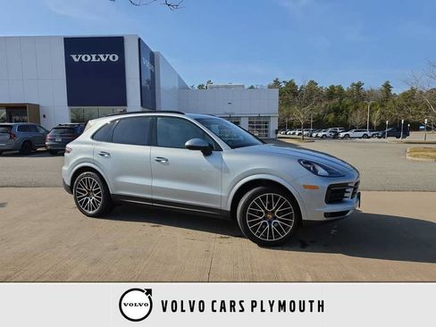 Used 2021 Porsche Cayenne AWD/4WD image 1