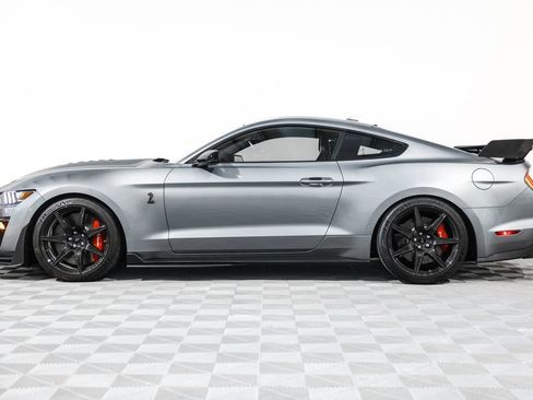 Used 2020 Ford Mustang Shelby GT500 w/ Carbon Fiber Track Pack RWD image 13