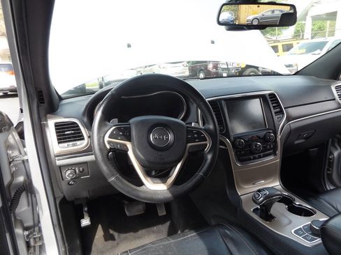 Used 2014 Jeep Grand Cherokee Limited AWD/4WD image 16