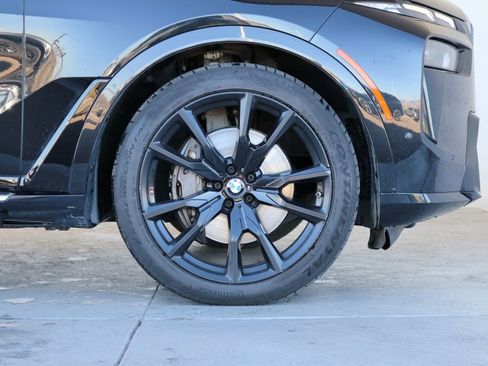 Used 2023 BMW X7 xDrive40i w/ M Sport Package image 16