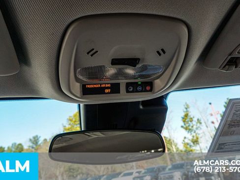 Used 2024 Chevrolet Trax LT image 33