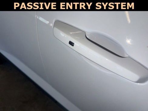 Used 2025 GMC Terrain Elevation image 11