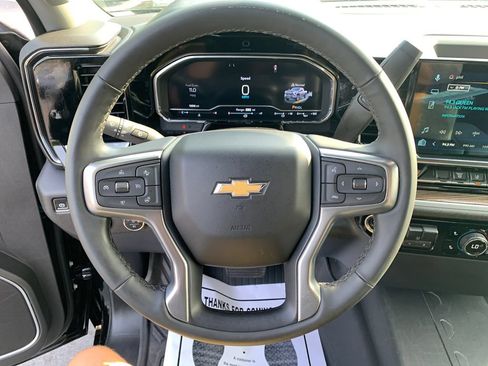 Used 2024 Chevrolet Silverado 2500 LT AWD/4WD image 19