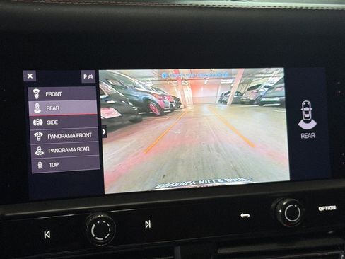 Used 2023 Porsche Macan S AWD/4WD image 22