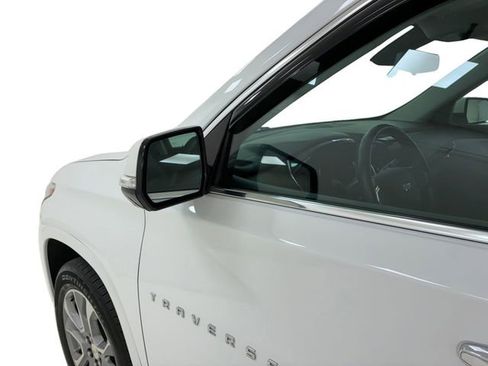 Used 2020 Chevrolet Traverse Premier image 10