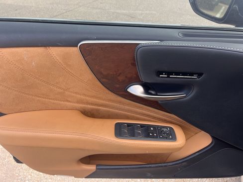 Used 2021 Lexus LS 500 w/ Accessory Package (Z2) image 7