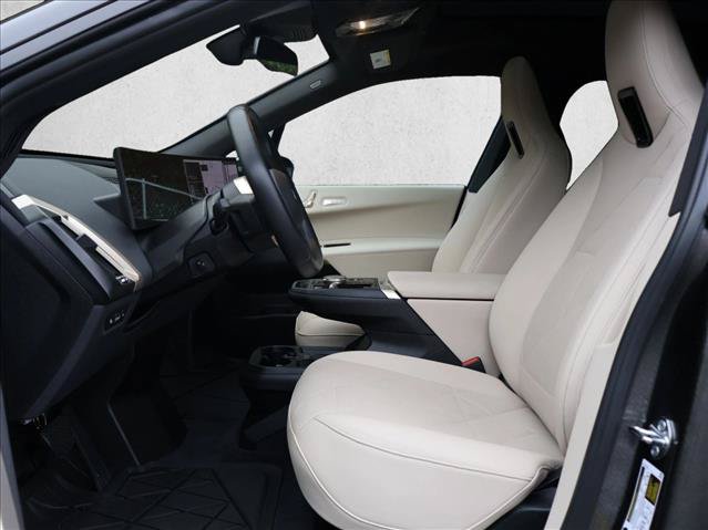 Certified 2024 BMW iX xDrive50 w/ Premium Package AWD/4WD image 21