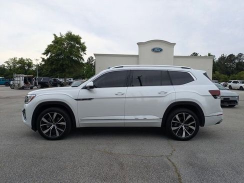Used 2025 Volkswagen Atlas SEL Premium R-Line AWD/4WD image 6