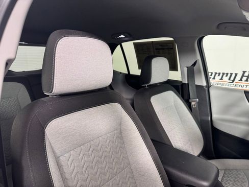 Used 2023 Chevrolet Equinox LT FWD image 31