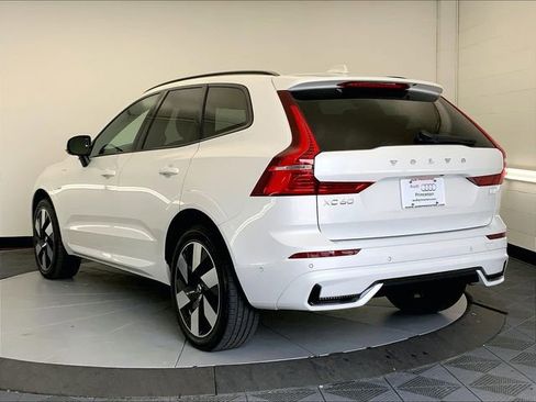 Used 2024 Volvo XC60 T8 Plus w/ Climate Package AWD/4WD image 3