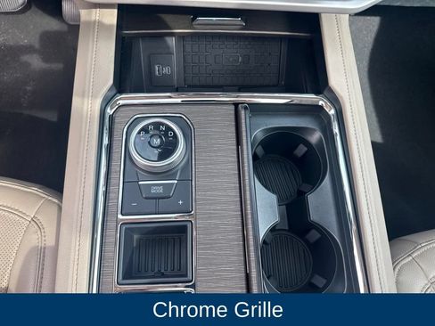 Used 2024 Ford Expedition Limited RWD image 22