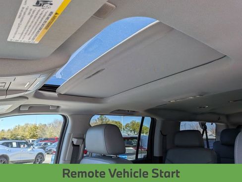 Used 2019 Chevrolet Suburban LT w/ Luxury Package image 30