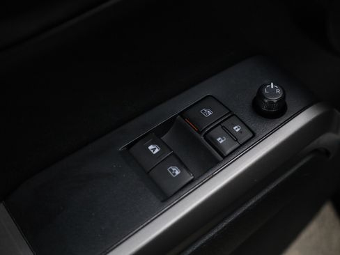 Used 2023 Toyota Tacoma SR5 RWD image 15