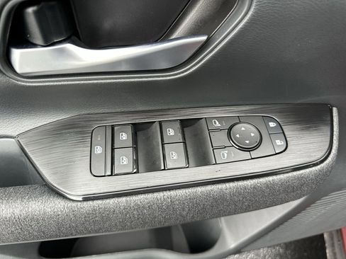 New 2026 Nissan Kicks SV FWD image 13