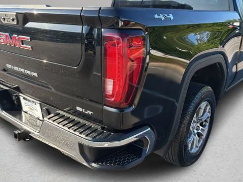 Used 2025 GMC Sierra 1500 SLT AWD/4WD image 36