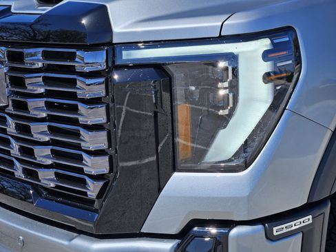 New 2026 GMC Sierra 2500 Denali Ultimate image 5