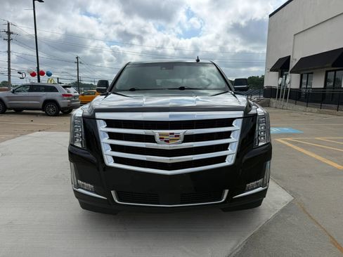 Used 2018 Cadillac Escalade Premium Luxury w/ LPO, Radiant Package AWD/4WD image 2