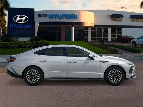 New 2025 Hyundai Sonata SEL image 7