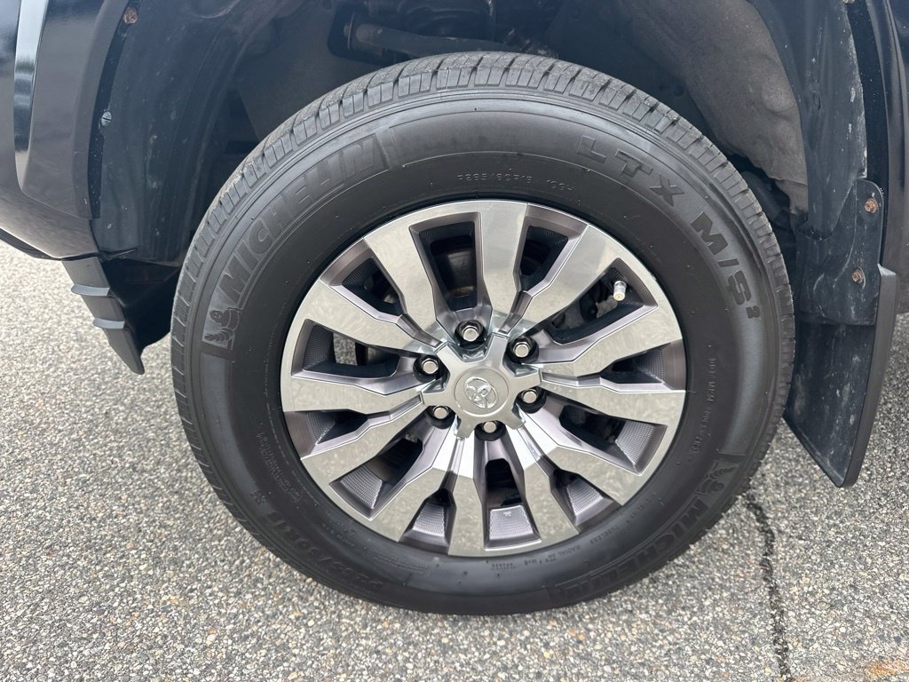 Used 2020 Toyota Tacoma Limited AWD/4WD image 32
