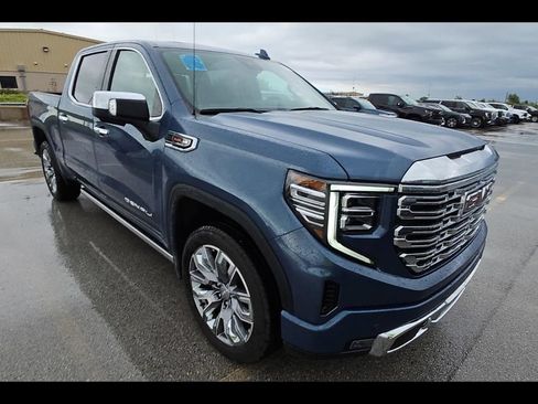 Used 2026 GMC Sierra 1500 Denali w/ Denali Reserve Package AWD/4WD image 6