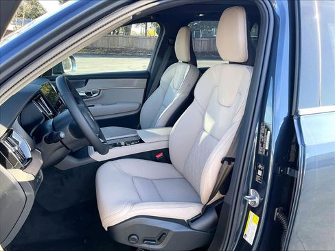 New 2026 Volvo XC90 T8 Plus w/ Protection Package Premier image 11