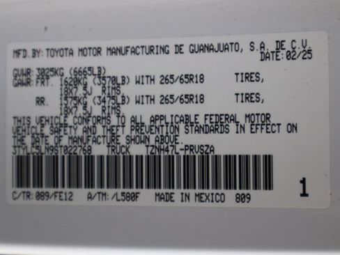 Used 2025 Toyota Tacoma TRD Sport AWD/4WD image 34