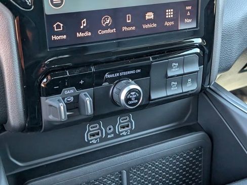 New 2026 RAM 1500 4x4 Crew Cab image 29