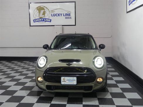 Used 2019 MINI Cooper S w/ Signature Upholstery Package image 2