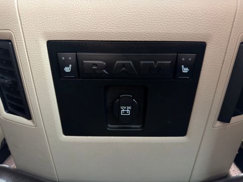 Used 2018 RAM 3500 Laramie Longhorn w/ Convenience Group image 32