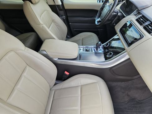 Used 2019 Land Rover Range Rover Sport SE AWD/4WD image 12