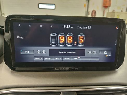 Used 2022 Hyundai Santa Fe Limited image 19