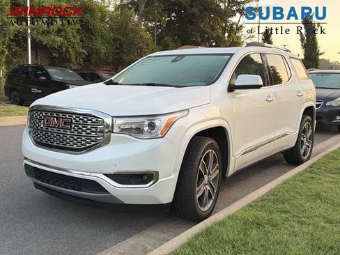 Used 2019 GMC Acadia Denali w/ Technology Package FWD image 1
