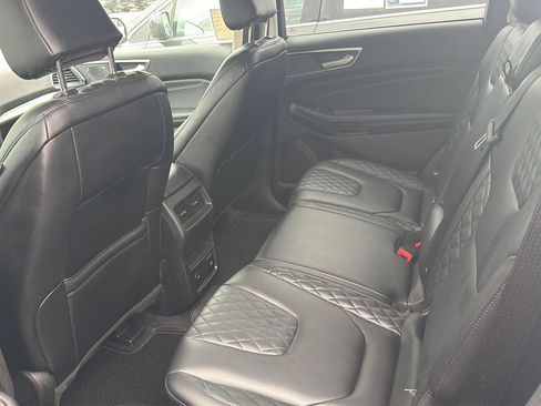 Used 2024 Ford Edge Titanium AWD/4WD image 19