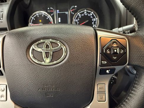 Used 2020 Toyota 4Runner Limited image 31