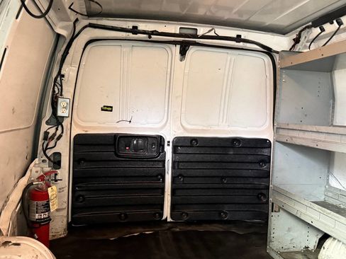 Used 2014 Chevrolet Express 3500 3500 3dr Extended Cargo Van image 74