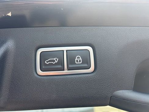 Used 2022 Kia Sorento EX w/ Panoramic Sunroof Package image 28