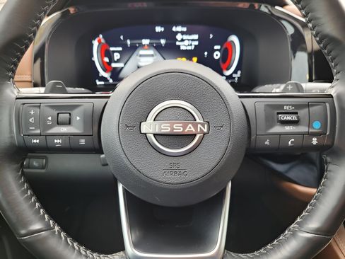 Used 2024 Nissan Pathfinder Platinum w/ Cargo Package image 37