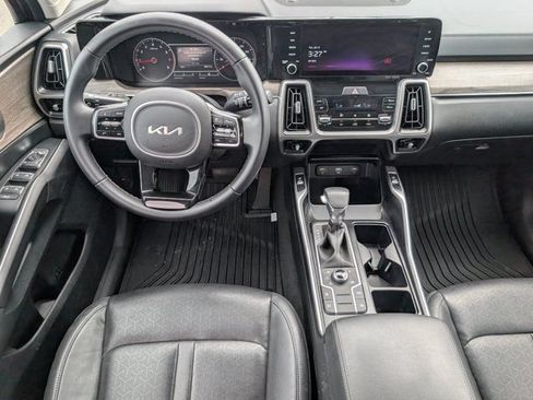Used 2022 Kia Sorento S AWD/4WD image 6