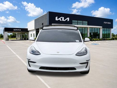 Used 2022 Tesla Model 3 Performance AWD/4WD image 2