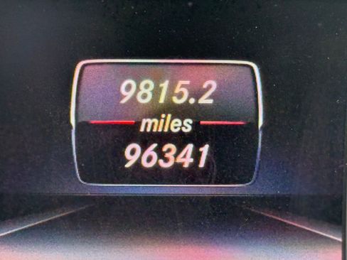 Used 2015 Mercedes-Benz GLA 250 image 12