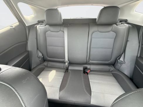 Used 2026 Chevrolet Trax LT FWD image 22