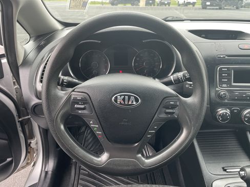 Used 2014 Kia Forte LX FWD image 10