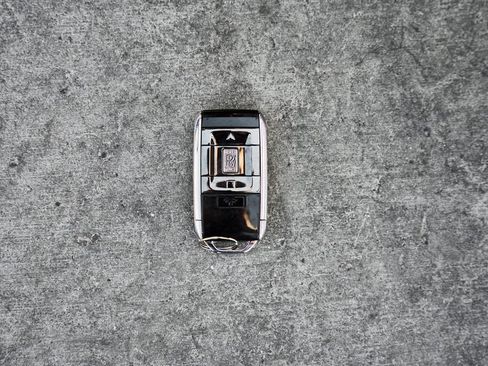 Used 2020 Rolls-Royce Cullinan AWD/4WD image 75