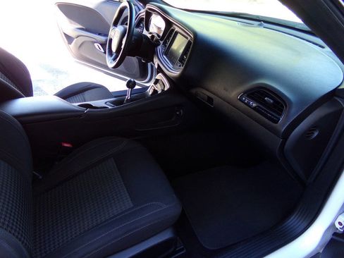 Used 2015 Dodge Challenger R/T w/ Quick Order Package 22B R/T image 30