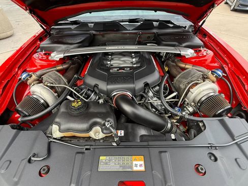 Used 2013 Ford Mustang GT Premium RWD image 27