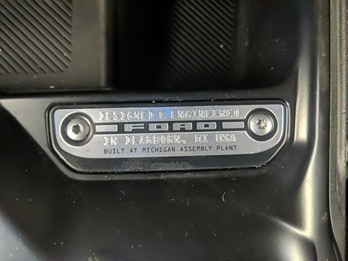 Used 2025 Ford Bronco Outer Banks image 19