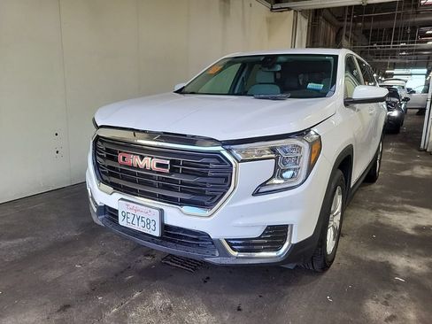 Used 2023 GMC Terrain SLE w/ Fleet Convenience Package AWD/4WD image 1