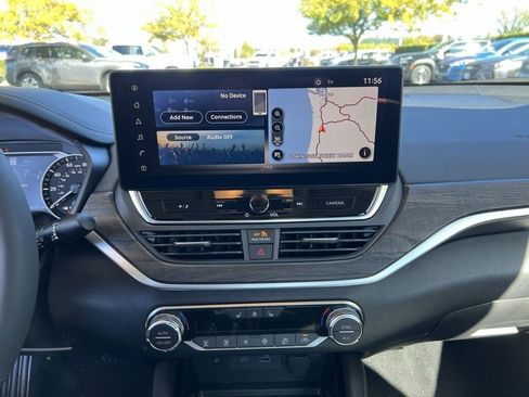 New 2025 Nissan Altima 2.5 SL image 19