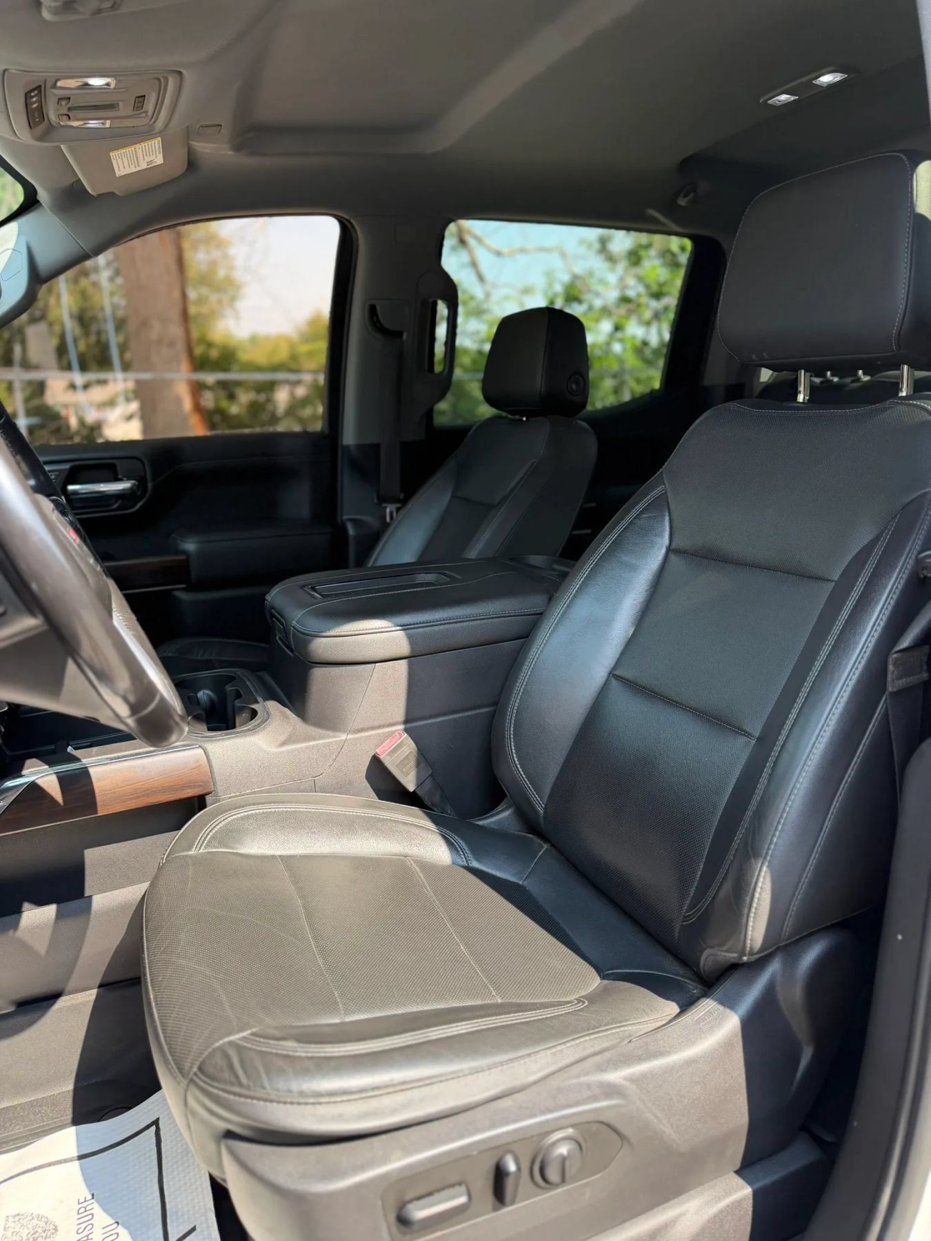 Used 2019 GMC Sierra 1500 SLT AWD/4WD image 12