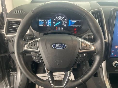 Used 2022 Ford Edge SEL image 36
